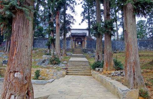Dinh thự Vua Mèo.