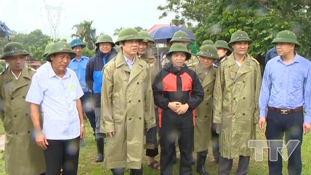 Chủ tịch UBND tỉnh yêu cầu huyện Thạch Thành và huyện Cẩm Thủy tiếp tục trực ban nghiêm túc 24h/24h để chỉ đạo kịp thời khi có các tình huống xảy ra