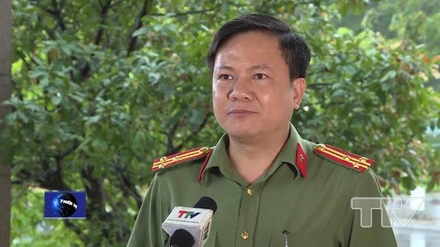 Thiếu t&aacute; L&ecirc; Việt Hồng - Ph&oacute; trưởng ph&ograve;ng An ninh ch&iacute;nh trị nội bộ, C&ocirc;ng an tỉnh Thanh H&oacute;a: C&aacute;c th&ocirc;ng tin xấu, độc tr&ecirc;n mạng x&atilde; hội đ&atilde; c&oacute; những t&aacute;c động ti&ecirc;u cực đến tư tưởng, gieo rắc ho&agrave;i nghi, l&agrave;m giảm s&uacute;t l&ograve;ng tin của một bộ phận c&aacute;n bộ, quần ch&uacute;ng nh&acirc;n d&acirc;n đối với Đảng, Nh&agrave; nước v&agrave; chế độ XHCN. Người d&ugrave;ng mạng x&atilde; hội nếu chủ quan, đơn giản th&igrave; dễ mất định hướng, dẫn đến v&ocirc; t&igrave;nh hoặc cố &yacute; ph&aacute;t t&aacute;n c&aacute;c th&ocirc;ng tin xấu, độc, thậm ch&iacute; tiếp tay cho đối tượng phản động.