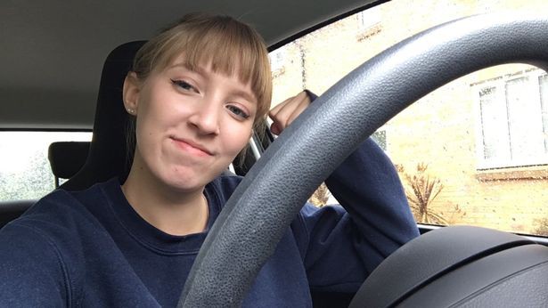 Lindsey mắc phải căn bệnh dị ứng nước hiếm gặp