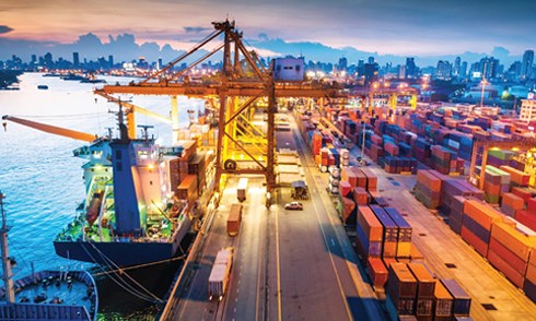 Bất động sản công nghiệp ở thị trường có chi phí thấp như Việt Nam sẽ hưởng lợi khi tranh chấp thương mại Mỹ - Trung leo thang. Ảnh: JLL