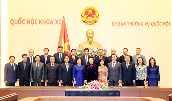  Chủ tịch Quốc hội Nguyễn Thị Kim Ngân tiếp các Đại sứ mới được bổ nhiệm. Ảnh: TTXVN.