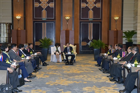 Phó Thủ tướng Trịnh Đình Dũng tiếp các Bộ trưởng, Trưởng đoàn tham dự Hội nghị Bộ trưởng Nông Lâm nghiệp ASEAN - Ảnh: VGP/Nhật Bắc