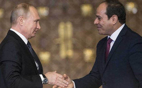 Tổng thống Nga Putin và Tổng thống Ai Cập al-Sisi. Ảnh: Reuters
