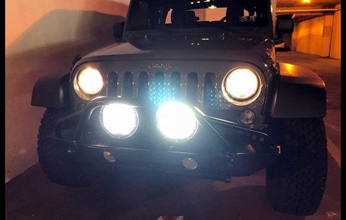 Một xe &ocirc; t&ocirc;  