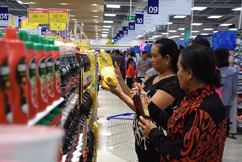 Nhiều chương trình khuyến mãi đang diễn ra tại Co.opmart Duyên Hải.
