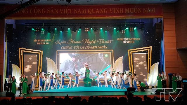 Tiết mục hát múa: Mai Linh tuổi 20. Biểu diễn: Công ty TNHH Mai Linh Thanh Hóa