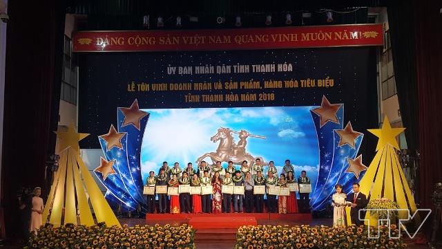 Ghi nhận những đóng góp của các doanh nhân Thanh Hoá trong phát triển kinh tế - xã hội,  UBND tỉnh đã quyết định tặng bằng khen cho 72 doanh nhân tiêu biểu