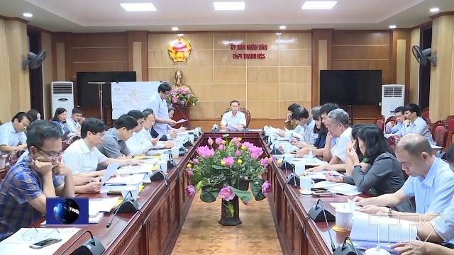cuộc họp nghe báo cáo tiến độ thực hiện dự án tiêu úng Đông Sơn và dự án Khu đô thị mới ven sông Hạc.