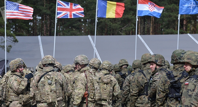 Binh sĩ các nước thành viên NATO tham gia tập trận. Ảnh: Sputnik