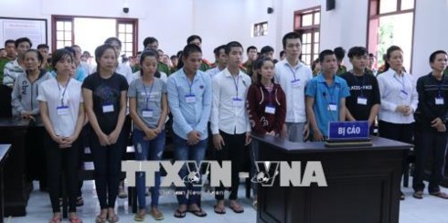 C&aacute;c bị c&aacute;o tại phi&ecirc;n x&eacute;t xử sơ thẩm. 