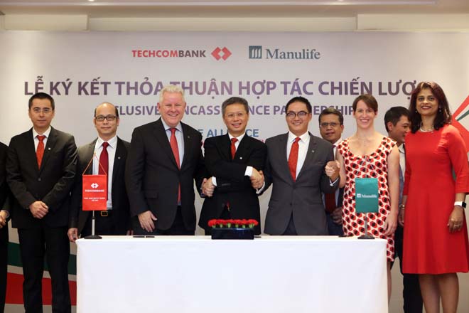 Techcombank ký kết thỏa thuận hợp tác chiến lược với Manulife