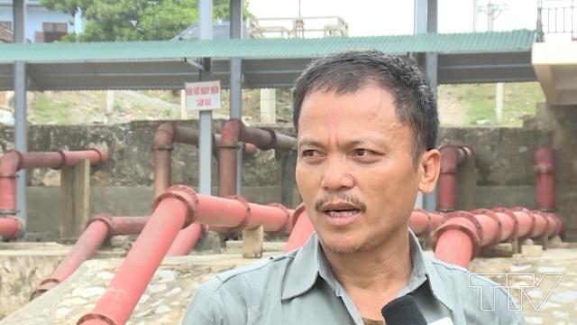 &Ocirc;ng Trịnh Văn Sơn- C&aacute;n bộ kỹ thuật Chi nh&aacute;nh thuỷ n&ocirc;ng Hoằng Ho&aacute;:  "Để kịp phục vụ sản xuất vụ đ&ocirc;ng ch&uacute;ng t&ocirc;i đ&atilde; tiến h&agrave;nh một số biện ph&aacute;p nạo v&eacute;t, khơi th&ocirc;ng tuy nhi&ecirc;n ở đ&acirc;y đ&ograve;i hỏi phải c&oacute; m&aacute;y m&oacute;c, thiết bị lớn mới l&agrave;m được do b&ugrave;n đất nhiều, trong khi đ&oacute; nguồn kinh ph&iacute; gi&agrave;nh cho c&ocirc;ng t&aacute;c n&agrave;y qu&aacute; lớn kh&ocirc;ng thể đ&aacute;p ứng hết được ".