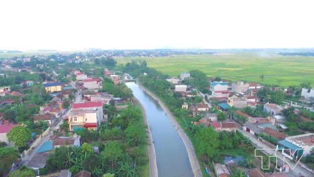 Làng Chè nằm bên sông nhà Lê, là ngôi làng cổ với những nét thơ mộng trong cảnh trí lẫn đời sống sinh hoạt của người dân.