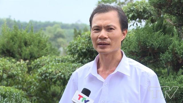 Thầy giáo Luyện Hữu Chính - Trường THPT Triệu Sơn 3, huyện Triệu Sơn: Với môn Địa, các vấn đế kinh tế, xã hội thay đổi theo năm tháng. Vì vậy, chúng tôi luôn cập nhật kiến thức, tăng cường dạy học bằng công nghệ thông tin, tổ chức cho học sinh các hoạt động trải nghiệm.