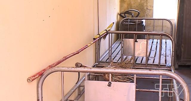 Mặc dù đã được quy hoạch vị trí di dời, nhưng đến nay, cơ sở mới vẫn chưa được đầu tư xây dựng. Trong khi đó, việc tu sửa, nâng cấp phòng làm việc, lắp đặt các trang thiết bị y tế đã được trang cấp không thể thực hiện được.