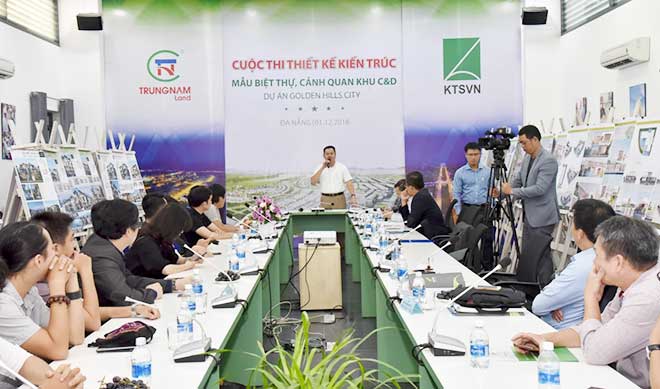Ông Nguyễn Tâm Tiến – Tổng Giám đốc Trungnam Group phát biểu tại cuộc thi.