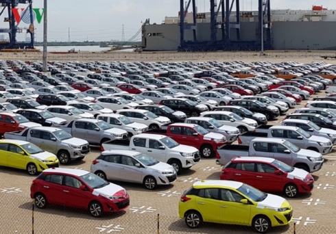 Hiện xe nhập khẩu hưởng thuế 0% đã về Việt Nam nhưng giá của xe vẫn không thay đổi nhiều.