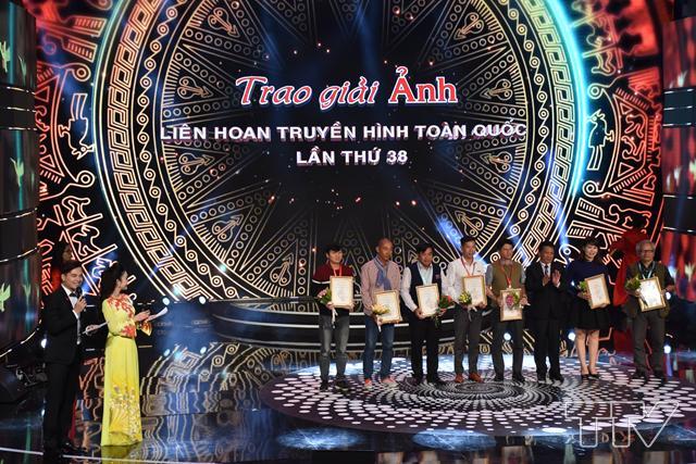 Trao giải triển l&atilde;m ảnh &ldquo;Những người l&agrave;m truyền h&igrave;nh&rdquo;
