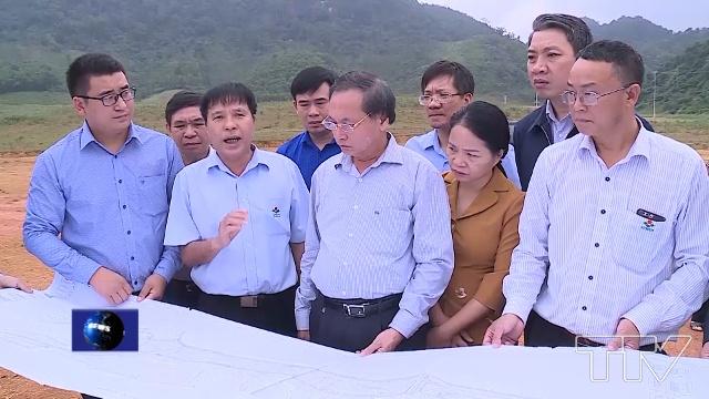 Phó Chủ tịch Thường trực UBND tỉnh Nguyễn Đức Quyền cùng đoàn công tác đã đến kiểm tra tiến độ thực hiện Dự án Khu trang trại sản xuất, kinh doanh giống lợn 