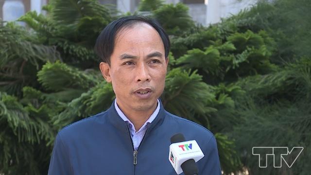 Ông Lê Văn Hoàng- Chủ tịch UBND xã Hoằng Trường, huyện Hoằng Hóa:  &quot;Chúng tôi đang tích cực tuyên truyền với các hộ gia đình có cây xăng không đảm bảo tự giác thanh thải hết số xăng dầu còn lại và xin cấp phép hoạt động chính thức, đối với cây xăng nào không được phép, chúng tôi sẽ báo cáo huyện và có biện pháp kiên quyết &quot;
