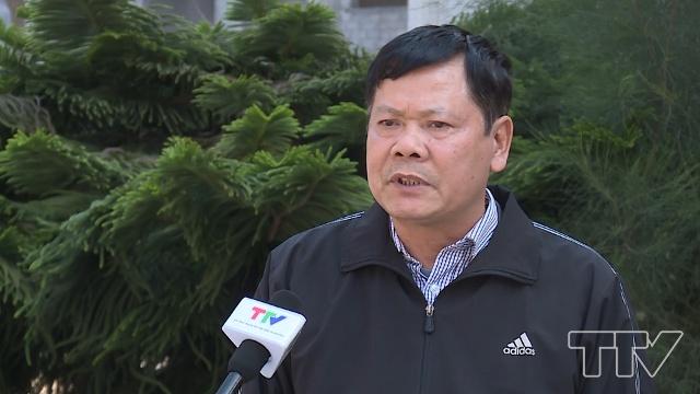 Ông Lê Đình Lâm- Phòng Kinh tế- Hạ tầng huyện Hoằng Hóa:  &quot;Lãnh đạo huyện đã chỉ đạo chúng tôi rà soát để chấn chỉnh hoạt động kinh doanh xăng dầu không đủ tiêu chuẩn an toàn, chúng tôi đã rà soát và báo cáo, trước mắt sẽ tuyên truyền để các hộ dân tự giác dừng hoạt động kinh doanh, chờ thẩm định và được cấp phép, nếu các hộ vẫn cố tình, chúng tôi kiên quyết sẽ cưỡng chế &quot;