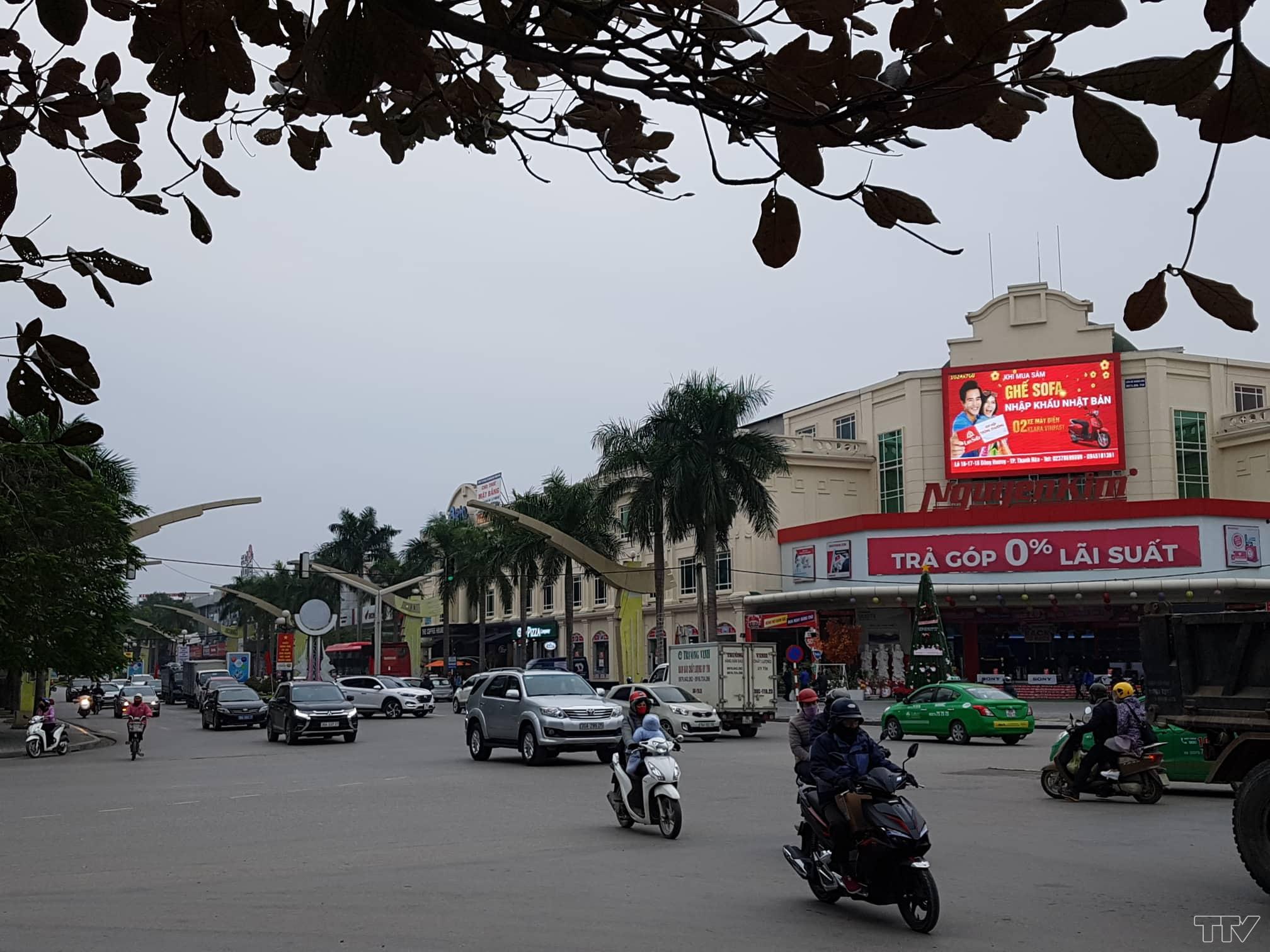 Đoạn đường ngã tư Bưu điện, thành phố Thanh Hóa  dù phương tiện lưu thông rất đông