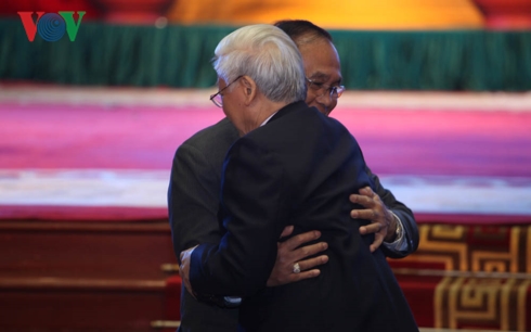 Tổng Bí thư, Chủ tịch nước Nguyễn Phú Trọng và ông Tep Ngorn tại lễ kỷ niệm