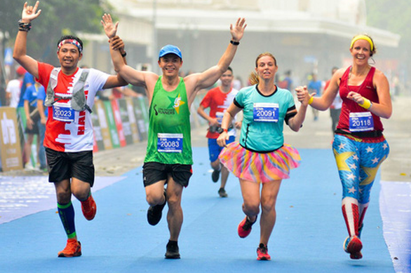Các vận động viên tham dự giải marathon Heritage Hà Nội 2018 - Ảnh: BTC cung cấp