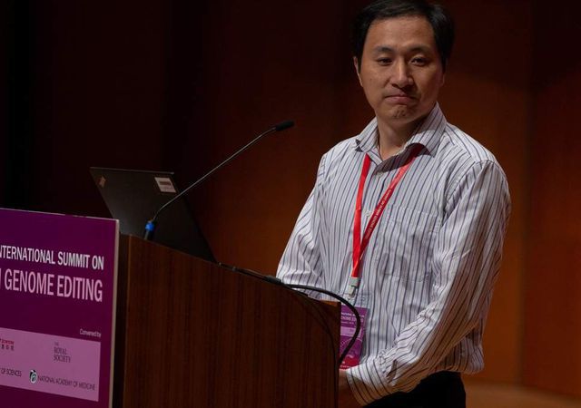 Nh&agrave; khoa học Trung Quốc He Jiankui (Ảnh: Reuters)