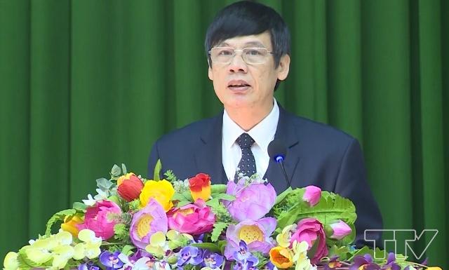 Đồng chí Nguyễn Đình Xứng, Phó Bí thư Tỉnh ủy, Chủ tịch UBND tỉnh Thanh Hóa phát biểu tại hội nghị