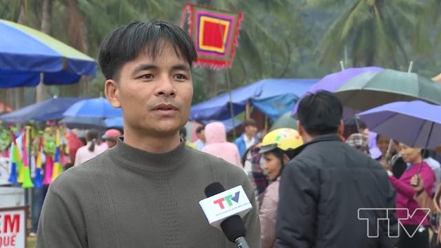 Anh Qu&aacute;ch Văn Diện, Th&ocirc;n Minh Tiến, x&atilde; Thạch Lập, huyện Ngọc Lặc: T&ocirc;i về dự lễ hội rất nhiều năm nhưng đặc biệt năm nay c&oacute; nhiều ấn tượng với bản th&acirc;n t&ocirc;i v&agrave; du kh&aacute;ch thập phương. Du kh&aacute;ch về đ&acirc;y rất phấn khởi với nhiều tr&ograve; chơi d&acirc;n gian.