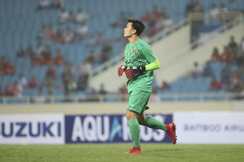 Tiến Dũng không có nhiều việc để làm trong trận đấu này, thủ thành của U23 Việt Nam trong suốt cả trận chẳng phải đối mặt với một tình huống nguy hiểm do U23 Brunei không thể lên bóng tấn công.