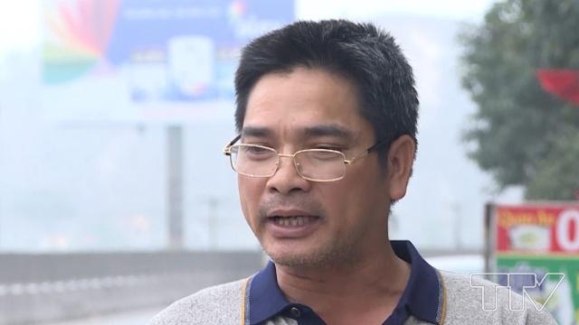 Ông Lê Viết Trung, Thôn Hiệp Thành, xã Hoằng Kim, huyện Hoằng Hóa: Ở ngay ngã tư Nghĩa Trang này, hiện tượng xe mất lái, phóng nhanh vượt ẩu lao lên hành lang vỉa hè này rất nhiều trong thời gian vừa qua.