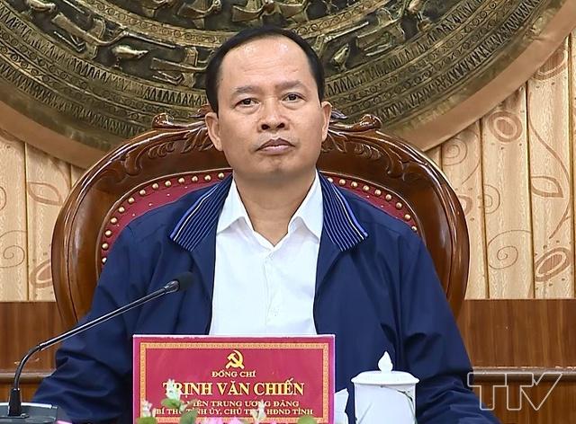 đồng chí Bí thư Tỉnh ủy, Chủ tịch HĐND tỉnh Trịnh Văn Chiến phát biểu tại hội nghị.