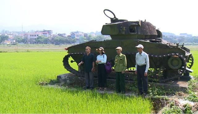 Các cựu chiến binh thăm lại cánh đồng Điện Biên năm xưa
