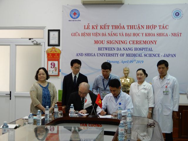 Bệnh viện Đà Nẵng và Đại học y của Nhật hợp tác về cấy ghép tế bào gốc