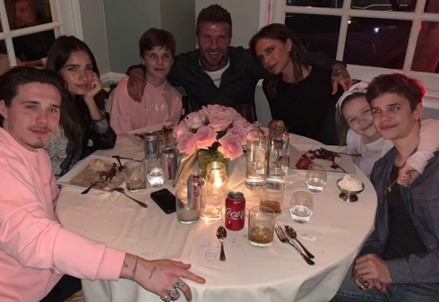 Victoria Beckham đón sinh nhật đáng nhớ bên chồng và các con.