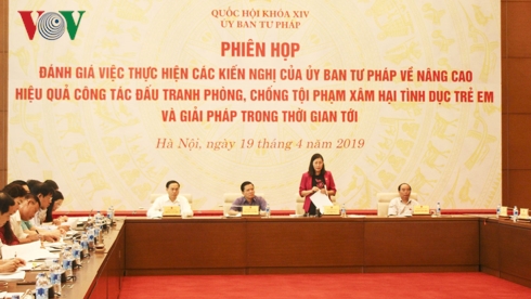 Phi&ecirc;n họp do Ủy ban Tư ph&aacute;p tổ chức s&aacute;ng 19/4.