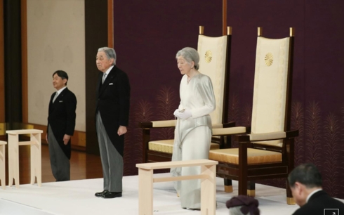 Nhật hoàng Akihito và Hoàng hậu Michiko trong buổi lễ thoái vị tại Hoàng cung chiều 30/4. Ảnh: Reuters