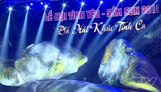 Di tích lịch sử danh thắng quốc gia Hòn Trống Mái nằm trên dãy núi Trường Lệ