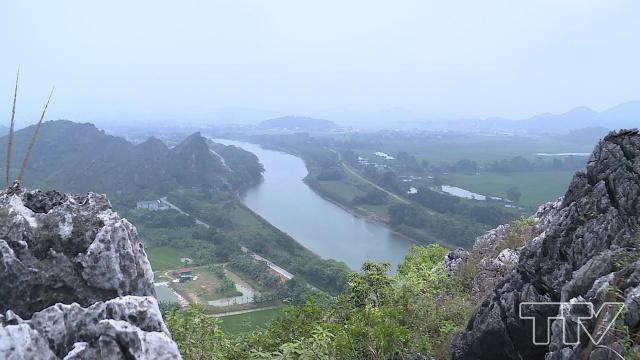 Cảnh vật từ trên nhìn xuống.