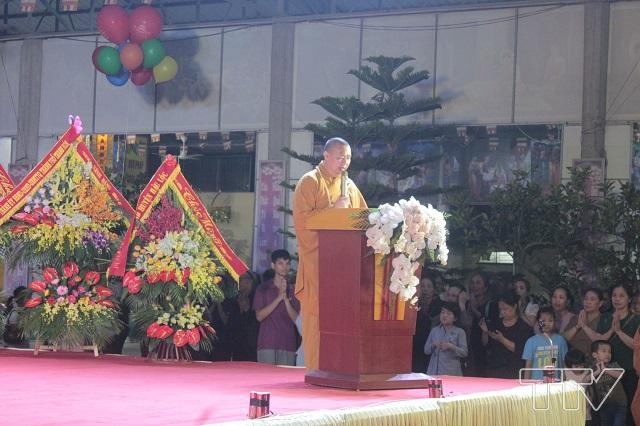 Thượng toạ Thích Tâm Đức tuyên đọc thông điệp Phật Đản PL 2563 của Đức Pháp chủ Giáo hội Phật giáo Việt Nam.