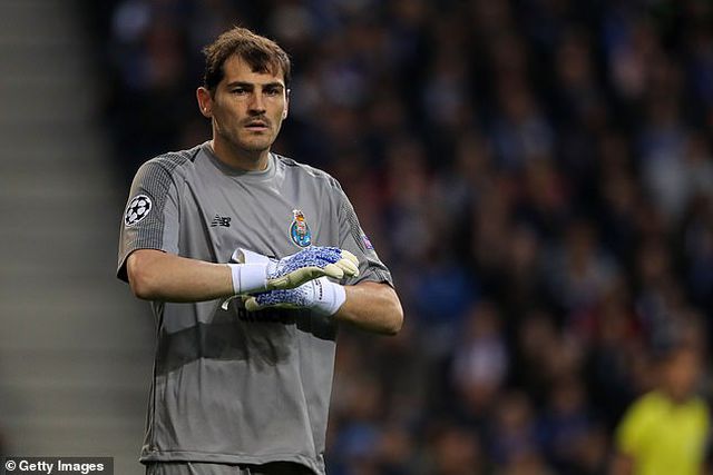 Thủ thành Iker Casillas quyết định từ giã sự nghiệp ở tuổi 38