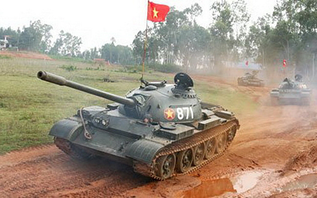 Xe tăng quân đội Việt Nam trên thao trường. Ảnh: Báo Quân đội nhân dân.