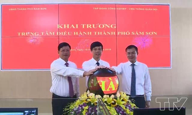 Chủ tịch UBND tỉnh Thanh Hóa Nguyễn Đình Xứng đã ấn nút triển khai Trung tâm giám sát điều hành đô thị thông minh thành phố Sầm Sơn do Viettel xây dựng.