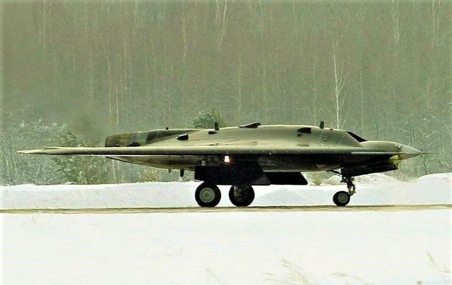 Hình ảnh hiếm hoi S-70 trong một buổi thử nghiệm. Nguồn: topwar.ru