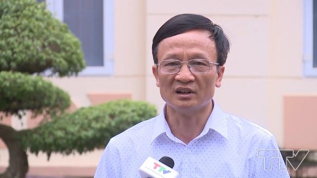 &Ocirc;ng Vũ Văn Lộc- Ph&oacute; B&iacute; thư thường trực huyện ủy Vĩnh Lộc:  "Ch&uacute;ng t&ocirc;i đ&atilde; tạo ra c&aacute;c m&ocirc; h&igrave;nh mới trong c&aacute;ch l&agrave;m, đẩy mạnh pt l&agrave;m đường hoa thay cỏ dại ở tất cả cơ quan, đơn vị, khu d&acirc;n cư. Ch&uacute;ng t&ocirc;i ph&aacute;t động ptr&agrave;o x&acirc;y dựng m&ocirc; h&igrave;nh kiểu mẫu NTM : vườn mẫu, NVH mẫu, đường mẫu&hellip;4p-10 quyết liệt l&atilde;nh đạo, chỉ đạo điều h&agrave;nh của cấp ủy ch&iacute;nh quyền từ huyện đến cơ sở; quan t&acirc;m đến sự đồng thuận, h&agrave;i l&ograve;ng của nh&acirc;n d&acirc;n trong NTM)