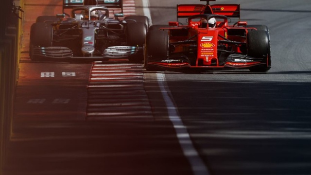Khoảnh khắc “Vettel trở lại đường đua không an toàn” được cho là bước ngoặt của vòng đua tại Canada.
