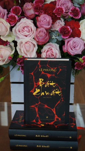 Cuốn tiểu thuyết  "Bất khuất "